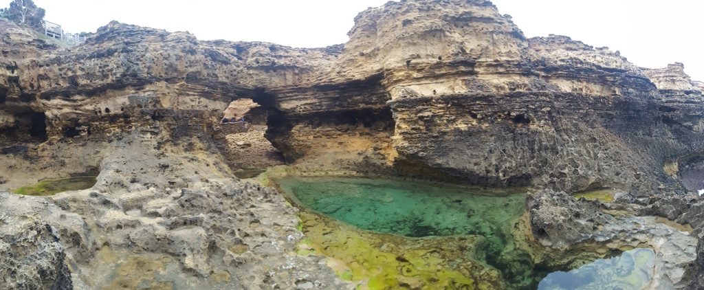 The Grotto piscine